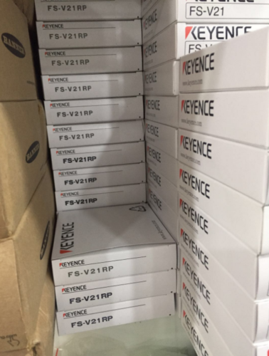 KEYENCE FS-V21RP Fiber Amplifier Sensor FSV21RP In Box - KEYENCE