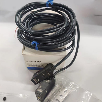 new Omron E3S-AT61 Photoelectric Sensor One E3SAT61 - OMRON