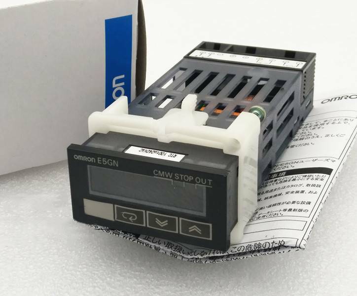 new Omron E5GN-R1TC Digital Temperature Controller One E5GNR1TC - OMRON
