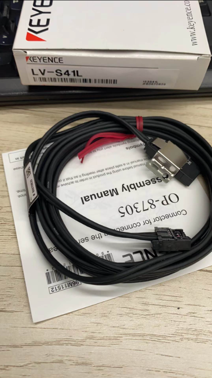 new 1PC Keyence LV-S41L Laser Sensor In Box ping LVS41L - KEYENCE
