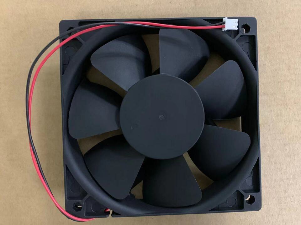 new 1PC   large air volume chassis fan MOTORS R1225H12SPLP1 12025 12CM 12V 0.44A