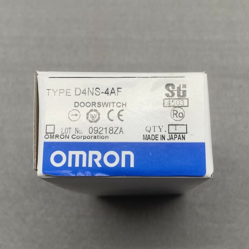 Omron D4NS-4AF Safety Interlock Door Switch - OMRON