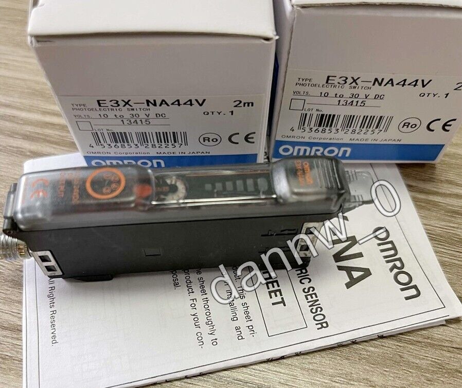 new  OMRON E3X-NA44V Photoelectric Sensor Switch