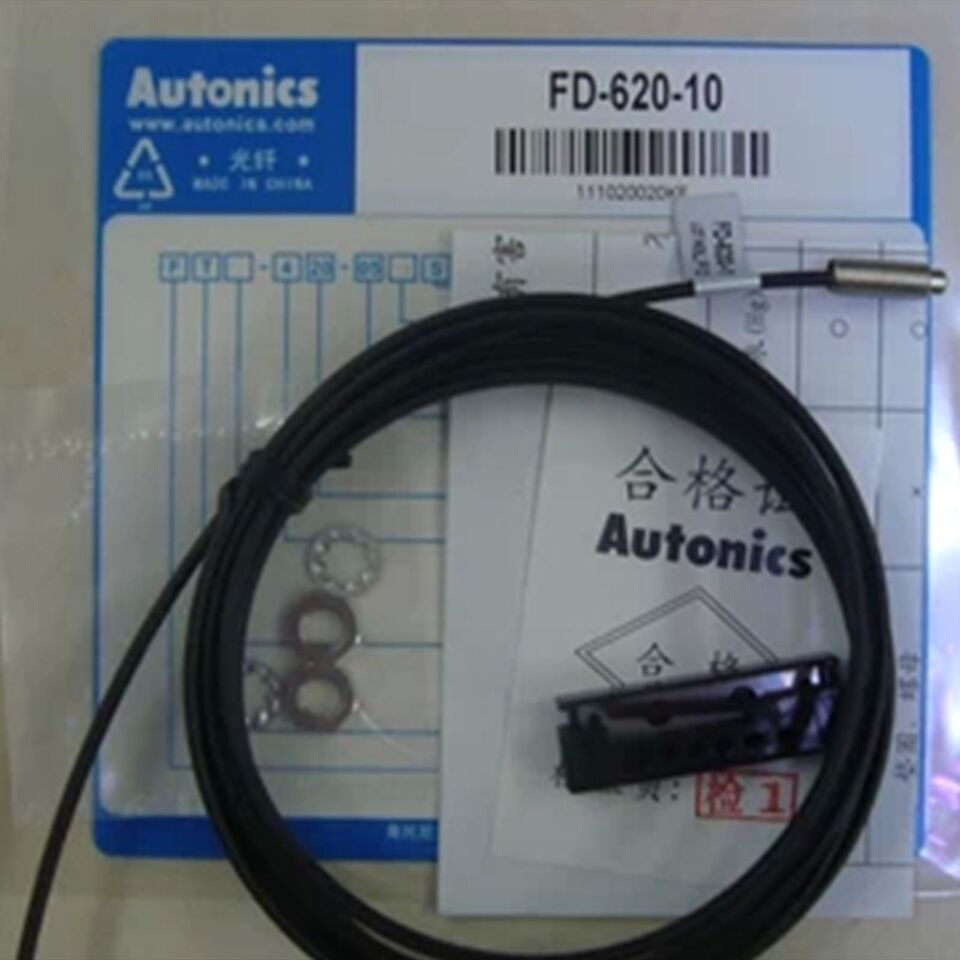 new 1PC  Autonics FDS-620-10 Fiber Optic