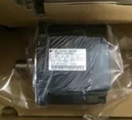 new 1PC  Yaskawa SGMP-04V3YG11 Servo Motor In Box ping