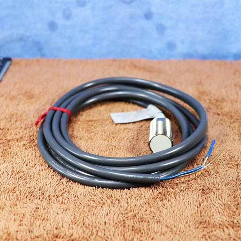 Omron E2E-X5Y1-US Proximity Switch Sensor - OMRON