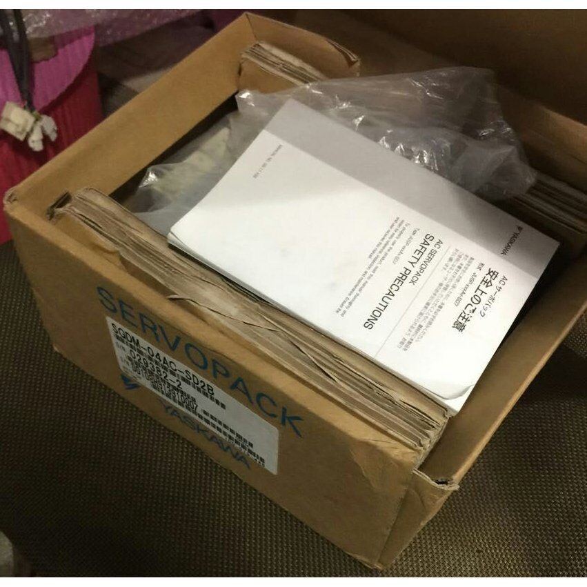 new 1PC Yaskawa SGDM-04AC-SD2B Servo Drive In Box ping - YASKAWA
