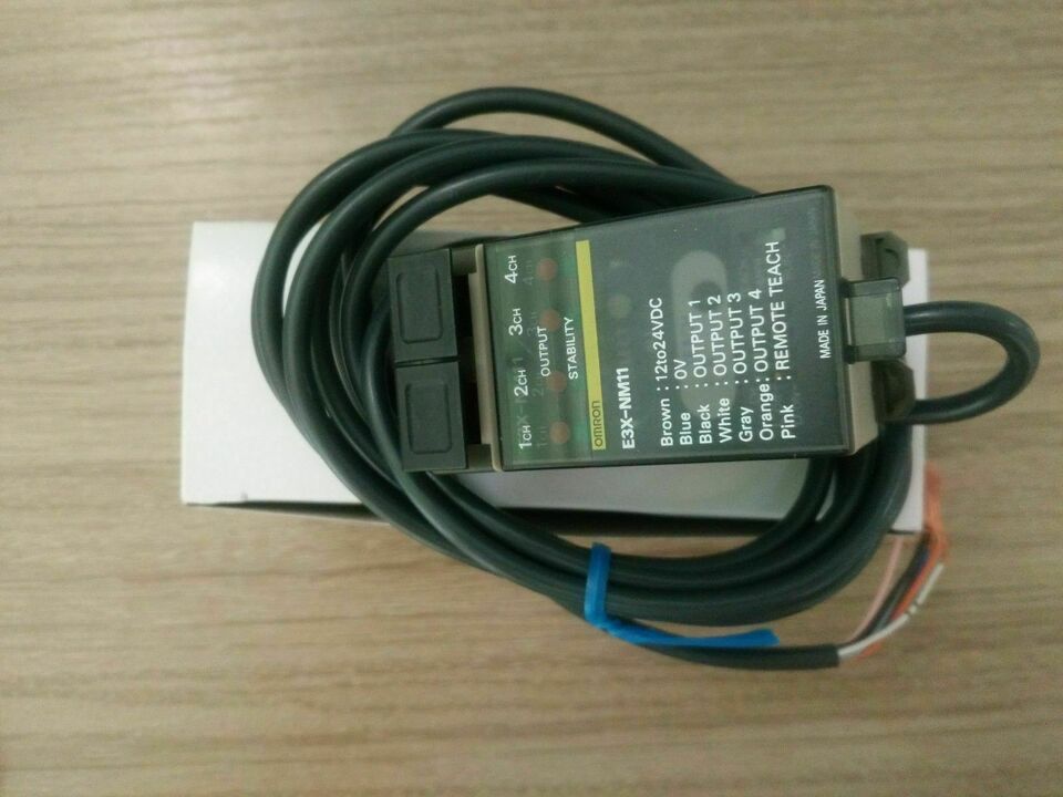 new Omron E3X-NM11 Photoelectric Switch One E3XNM11 - OMRON