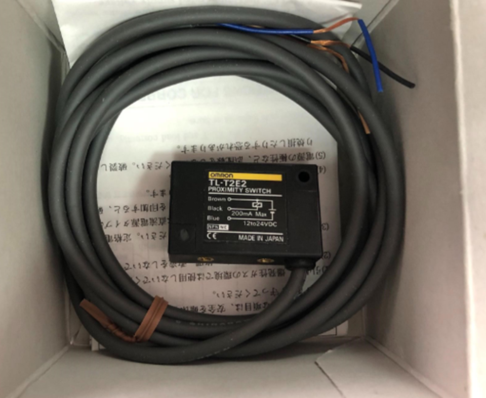 Omron TL-T2E2 Proximity Sensor TLT2E2 - OMRON