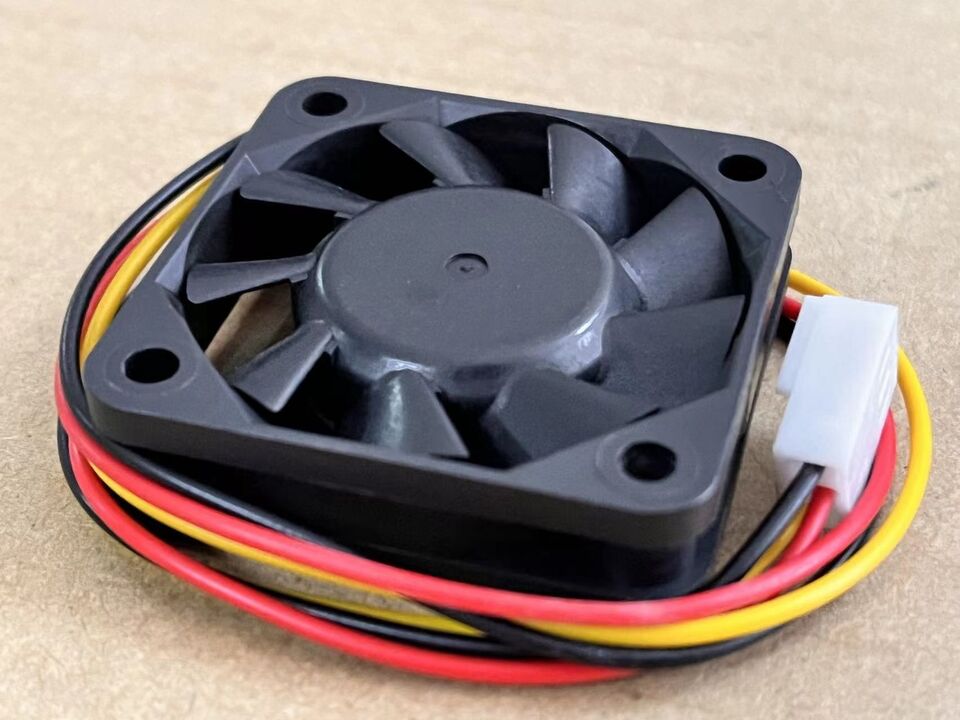 new 1pcs 4CM 5V 0.16A 4cm fan 3pin San Ace 40 109P0405H901 - SAN ACE