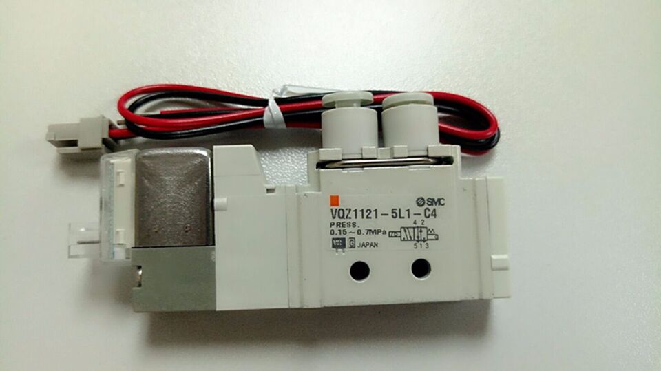 1PC SMC VQZ1121-5L1-C4 Solenoid Valve - SMC