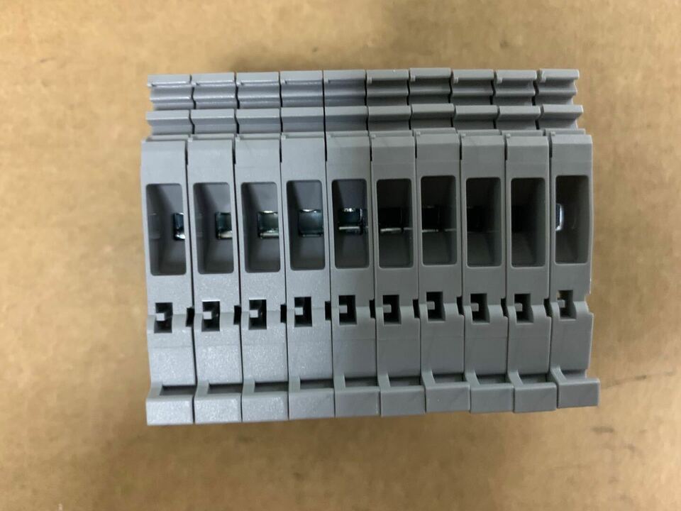 new 50pcs SNA Series , 800 V ac   1SNA115116R0700