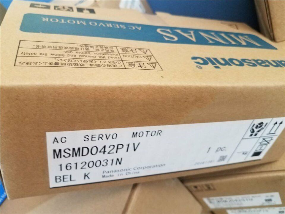 new 1PC Panasonic MSMD042P1V AC Servo Motor In Box ping - PANASONIC