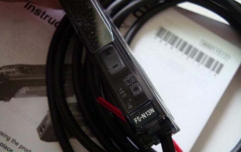 new 1PC Keyence Fiber Optic Sensor Amplifier FS-N13N FSN13N - KEYENCE