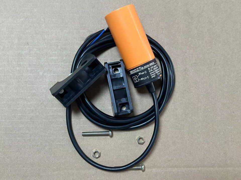 1PC IFM IB0027 Proximity Switch Sensor - IFM