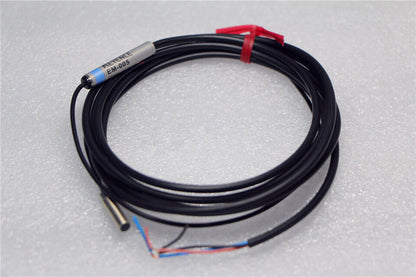 new 1PC Keyence Proximity Sensor EM-005 EM-005 In Box - KEYENCE