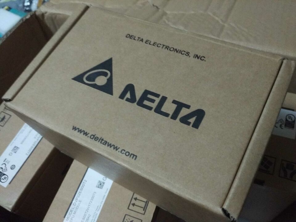 new 1PC Delta DVP32ES00T2 PLC Module ping In Box - DELTA