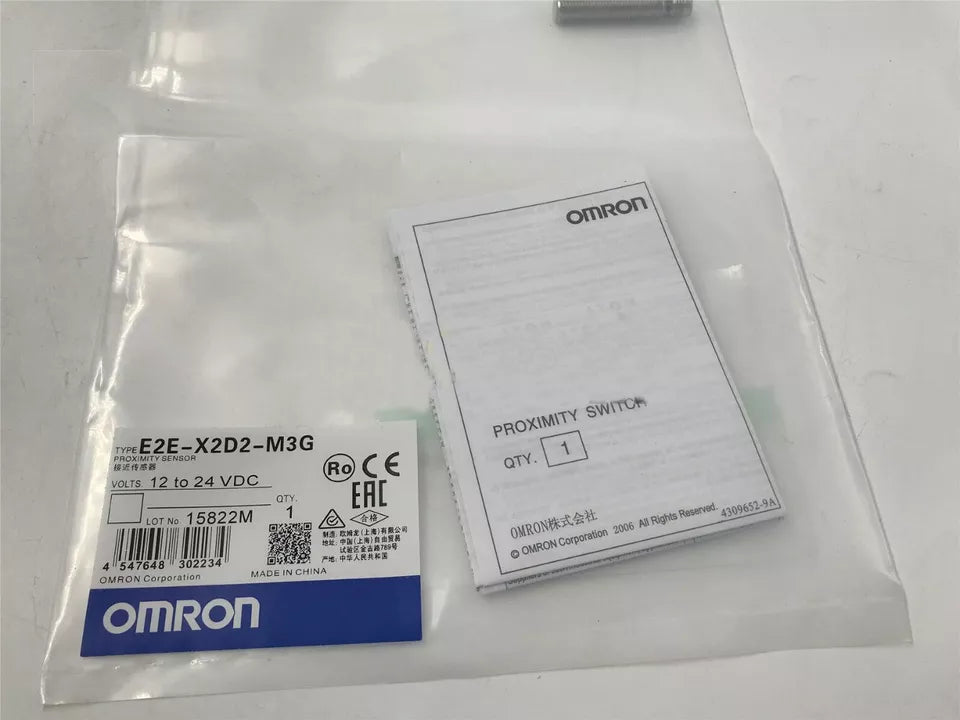 new 1PC  OMRON E2E-X2D2-M3G Sensor E2EX2D2M3G ping In Box