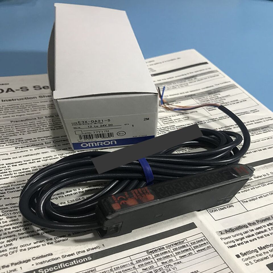 new Omron E3X-DA21-S Photoelectric Switch One E3XDA21S - OMRON