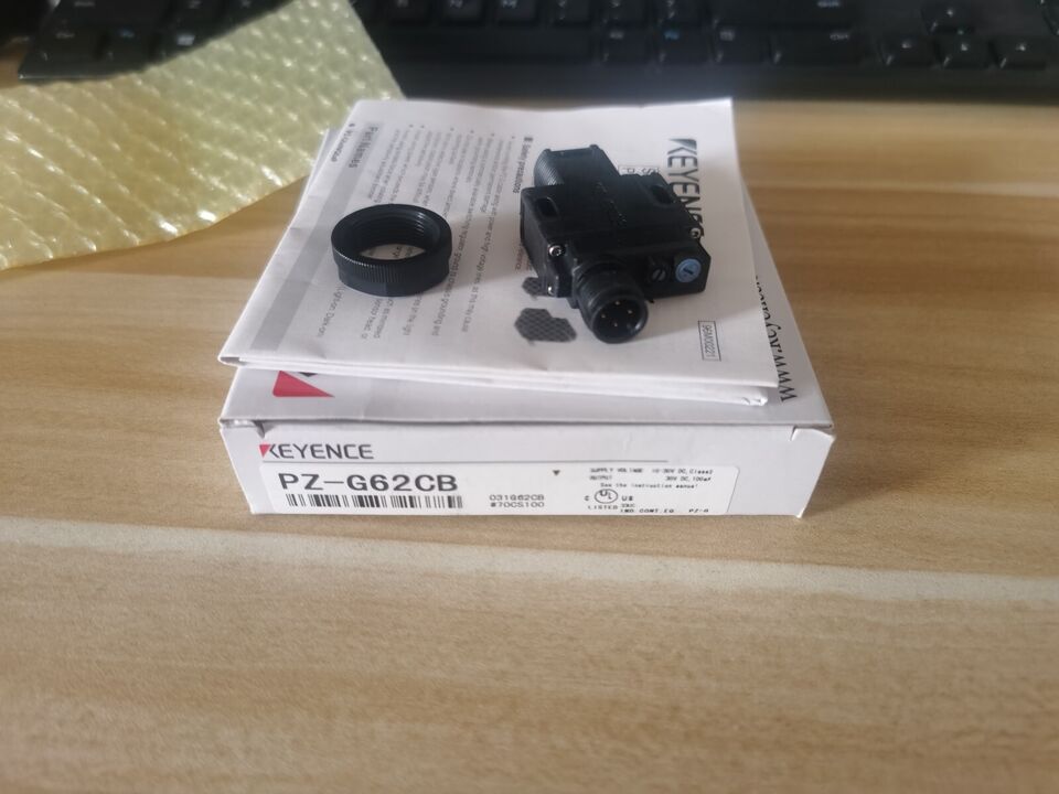 new 1PC KEYENCE PZ-G62CB PZG62CB Proximity Sensor ping - KEYENCE