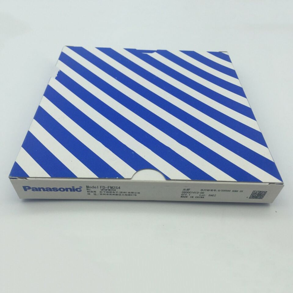 New Panasonic SUNX FD-FM2S4 Fiber Optic Sensor - PANASONIC