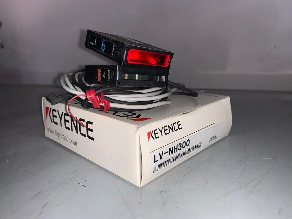 new 1PC Keyence LV-NH300 Laser Sensor In Box ping LVNH300 - KEYENCE