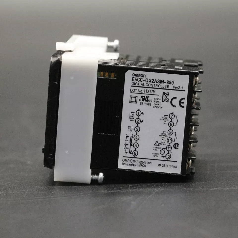 Omron E5CCQX2ASM880 Temperature Controller - OMRON