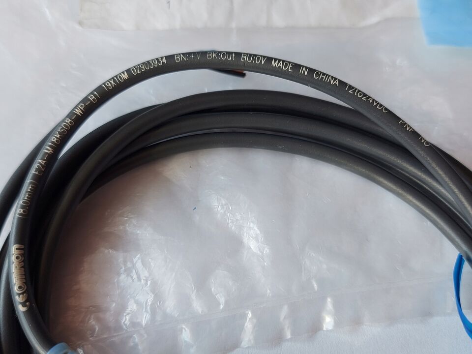 Omron E2B-M18KS08-WP-C1 Proximity Switch Sensor - OMRON