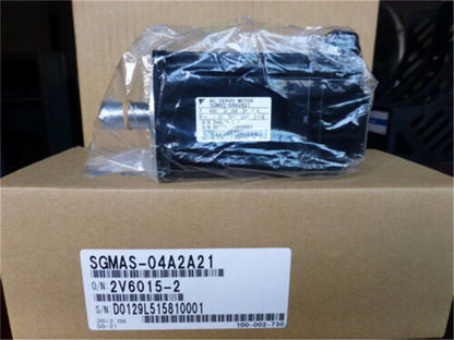 new YASKAWA SGMAS-04A2A21 1PC Servo Motor In Box ping