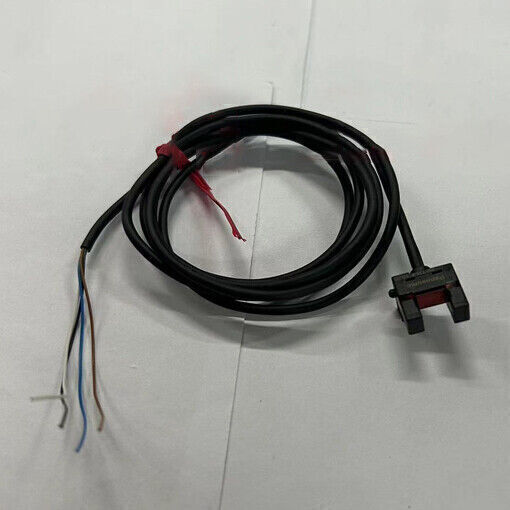 new Panasonic PM-F25-P Photoelectric Sensor 1PC  PMF25P