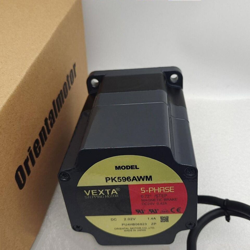 new 1PC  Vexta Oriental PK596AWM Motor PK596AWM Servo Driver ping