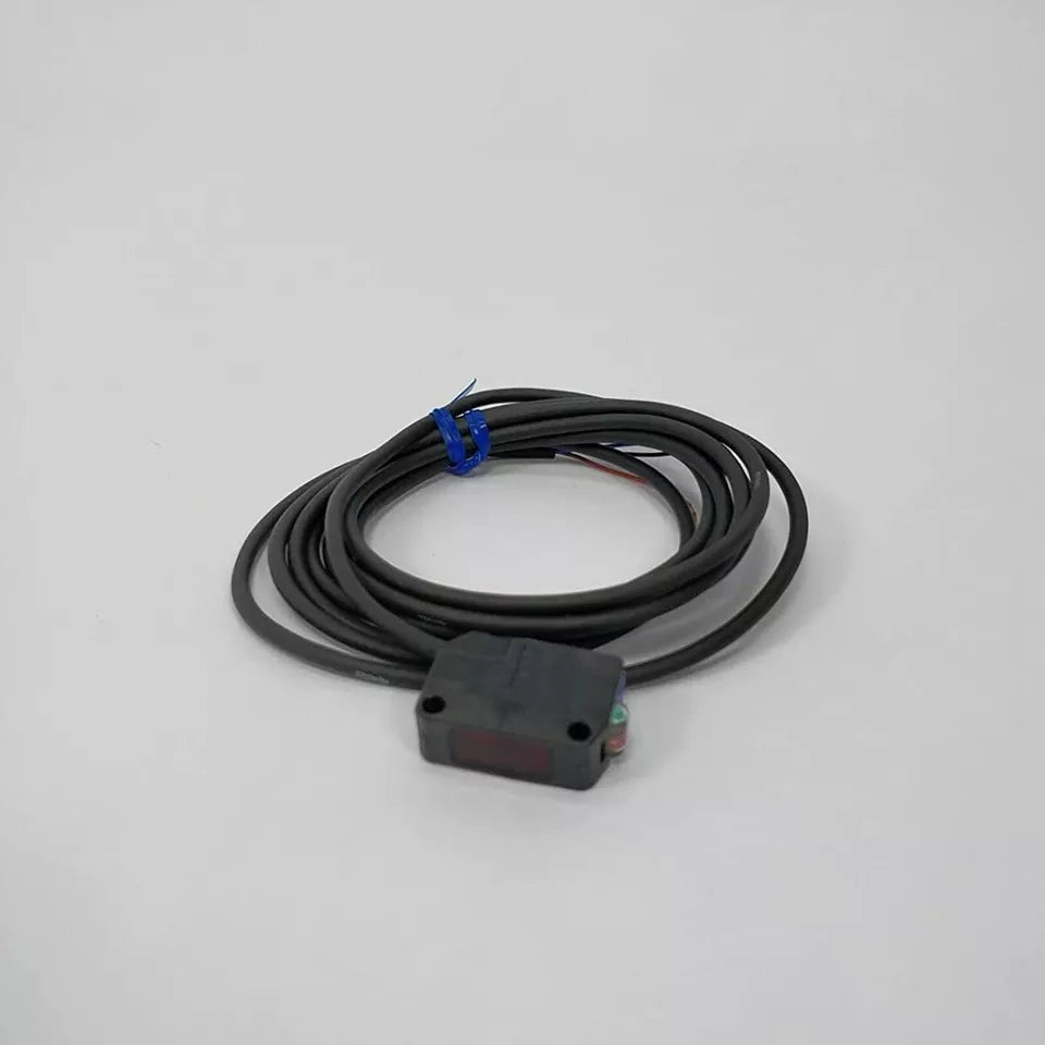 new 1PC Keyence PZ2-61P Photoelectric Sensor In Box PZ261P - KEYENCE