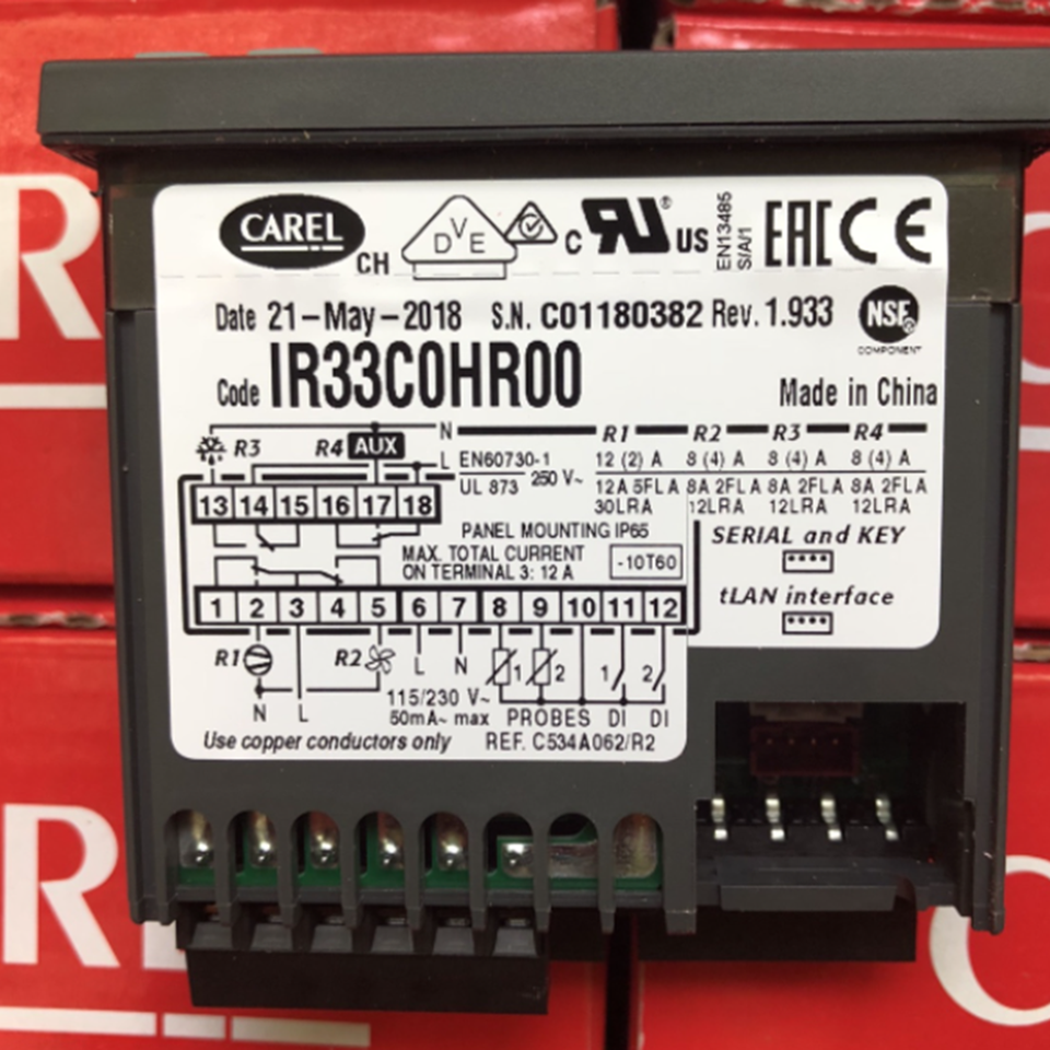 new CAREL IR33C0HR00 Temperature Controller