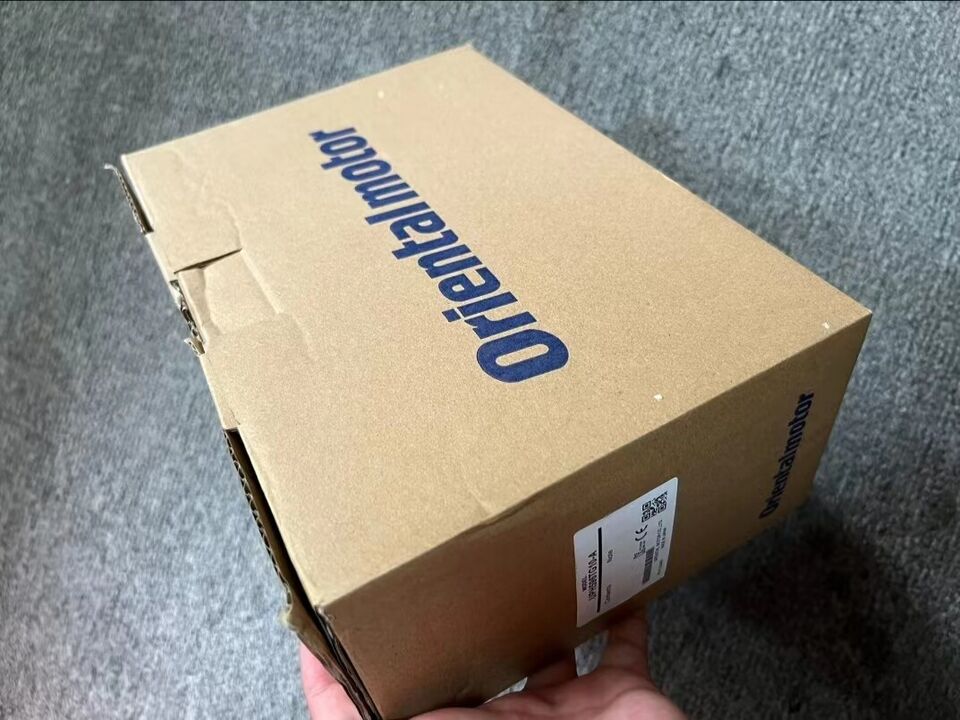 new 1PC Vexta Oriental UPH596TG10-A Motor UPH596TG10A ping - VEXTA ORIENTAL