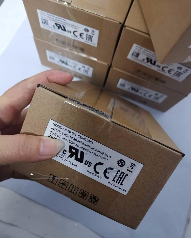 new Delta ECM-B3L-C20401RS1 Servo Motor One ping ECMB3LC20401RS1 - DELTA