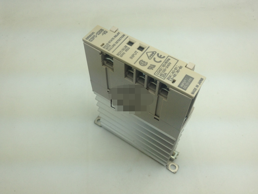 new Omron G3PC-220B-VD Solid State Relay One G3PC220BVD - OMRON