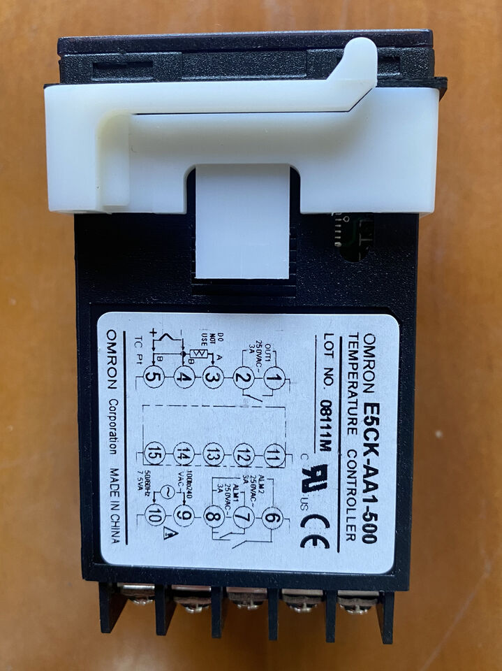 Omron E5CKAA1500 Temperature Controller Model - OMRON