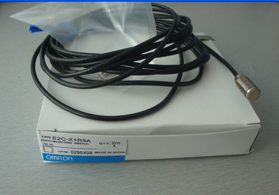 new Omron E2C-X1R5A Proximity Switch One E2CX1R5A - OMRON