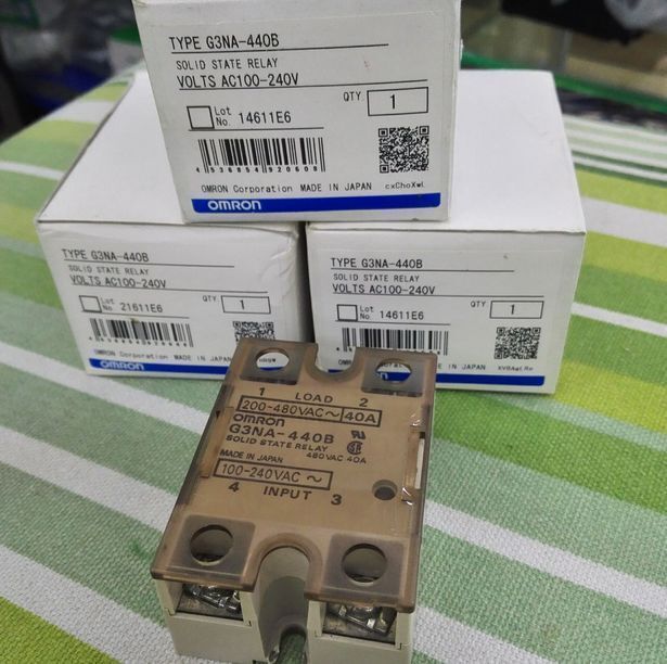 new Omron G3NA-440B Solid State Relay One G3NA440B - OMRON