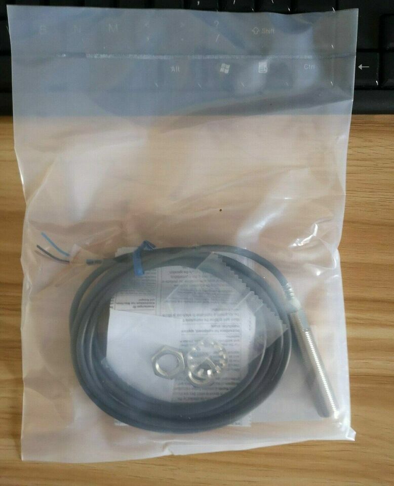 new One OMRON E2E2-X2C1 Proximity Sensor ping E2E2X2C1 - OMRON