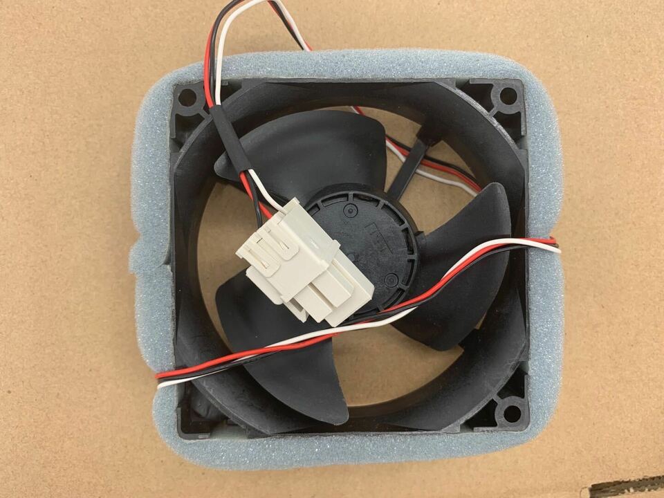 new 1PC U92C12MS1B3-52 DA81-06013A Refrigerator Fan Motor - OMRON