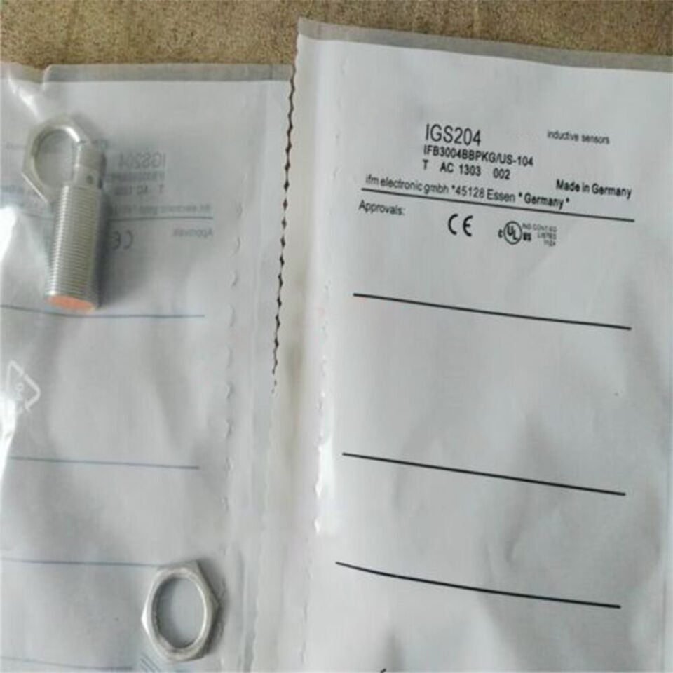 new 1PC IFM IGS204 Proximity Switch Sensor - IFM