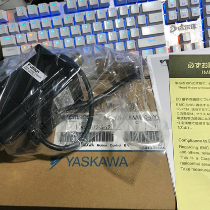 new 1PCS Yaskawa SGMAH-02AAA6CD-OY Servo Motor In Box ping