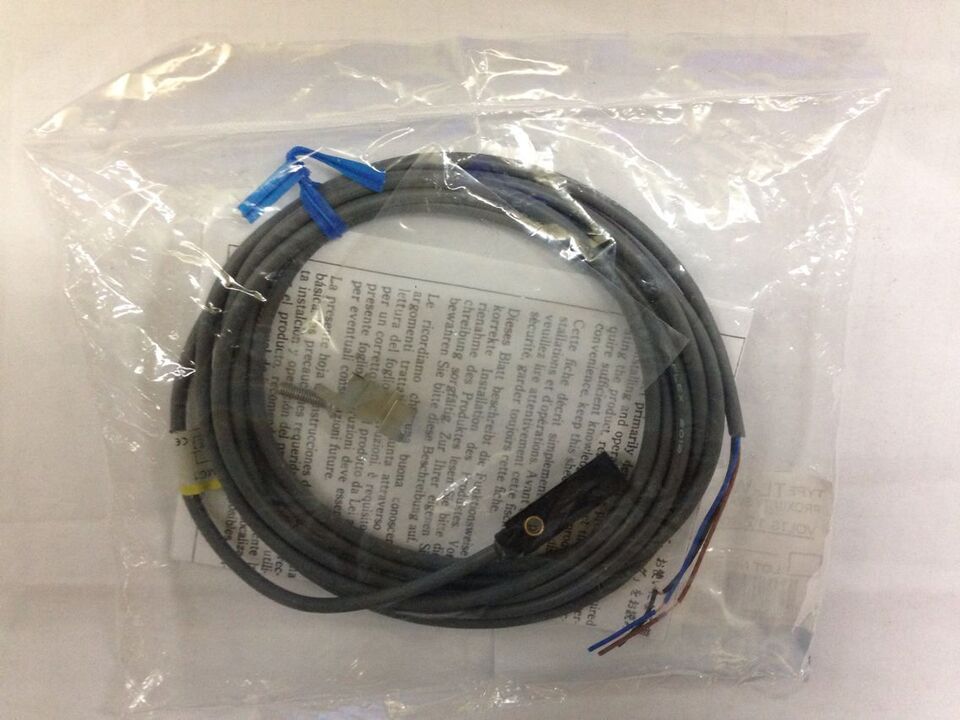 new Omron TL-W1R5MC1 Proximity Switch Sensor TLW1R5MC1 One - OMRON