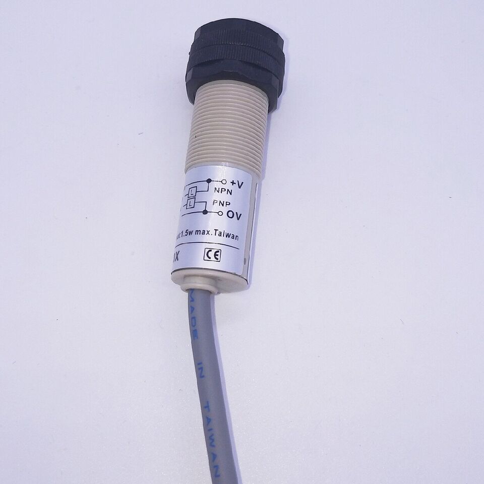 new 1PC  FOTEK CDR-30X Photoelectric Switch CDR30X