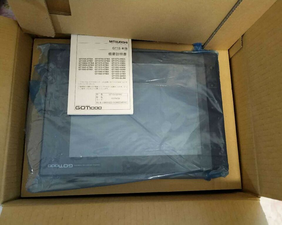 new 1PC Mitsubishi GT1575-VTBA Touch Screen In Box ping - MITSUBISHI