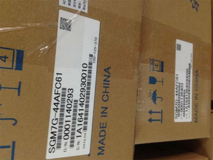 new 1PC YASKAWA SGM7G-44AFC61 Servo Motor In Box ping