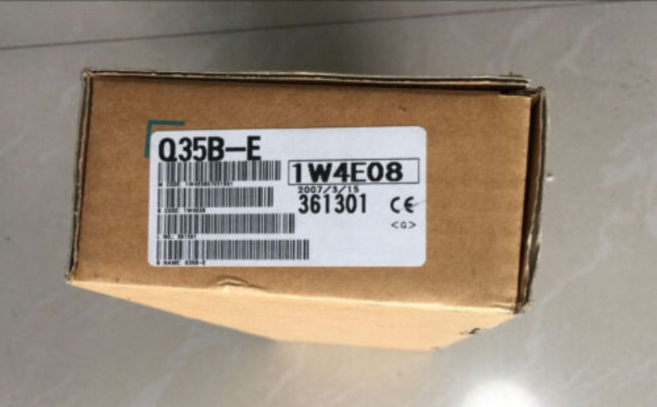 Mitsubishi Q35B-E PLC Module - MITSUBISHI