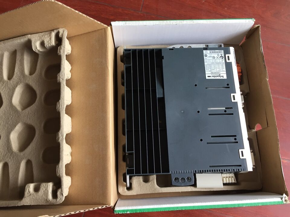 new One Schneider LXM32MD18N4 PLC Module ping LXM32MD18N4 - ONE SCHNEIDER