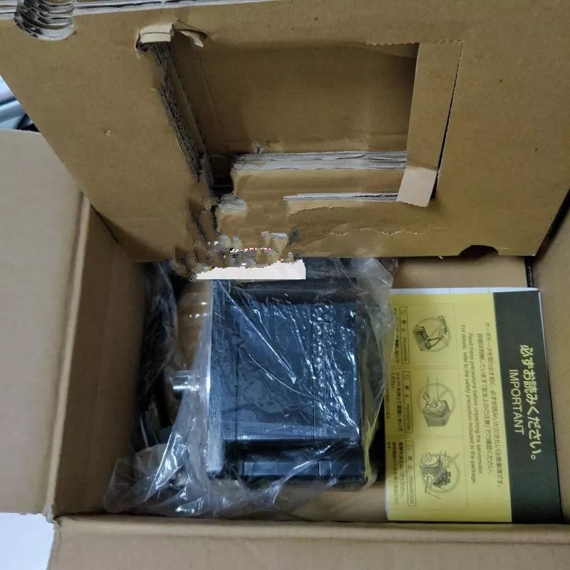 new One Yaskawa SGMPS-01A2E6S-E SGMPS01A2E6SE Servo Motor In Box Fast - YASKAWA